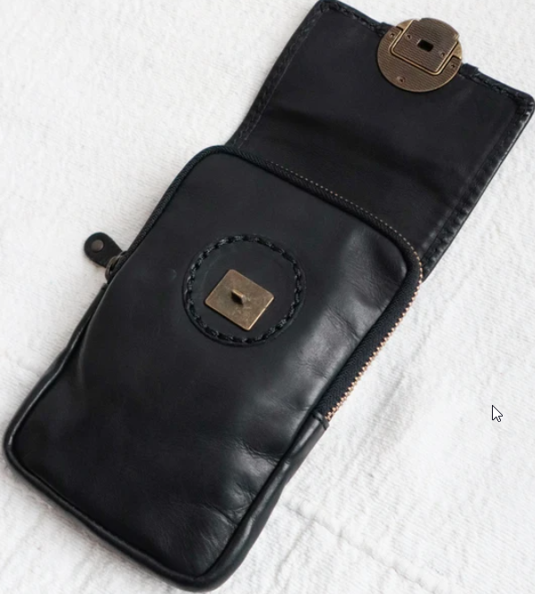Rover - The mobile pouch-wallet-Kompanero Canada